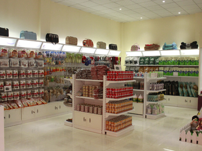 1453878579992576.jpg 样板店店内-3.jpg